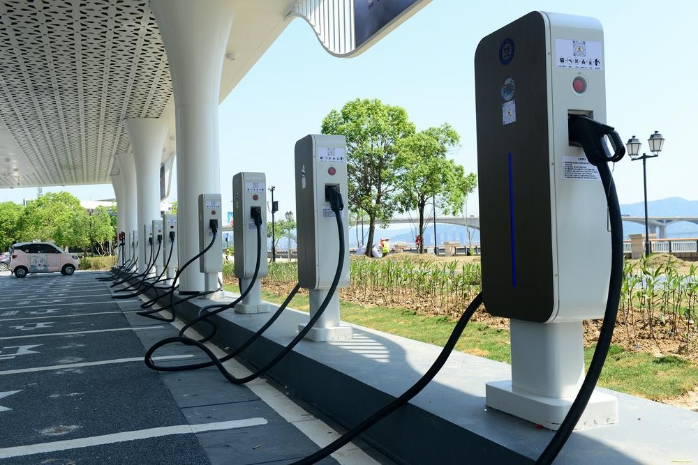 未來趨勢：新能源充電樁市場機遇與挑戰！